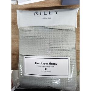 Riley Luxury Four Layer Shams - Silver - King Size (20 x 36) Pair MSRP $99